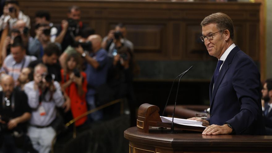 El presidente del PP y candidato a la Presidencia del Gobierno, Alberto Núñez Feijóo, durante su intervención en la primera sesión del debate de su investidura este martes en el Congreso. EFE/Juan Carlos Hidalgo