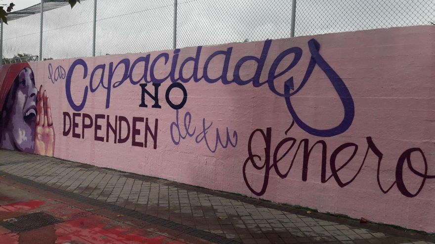 El Ayuntamiento de Madrid borrará un mural feminista de un polideportivo a propuesta de Vox