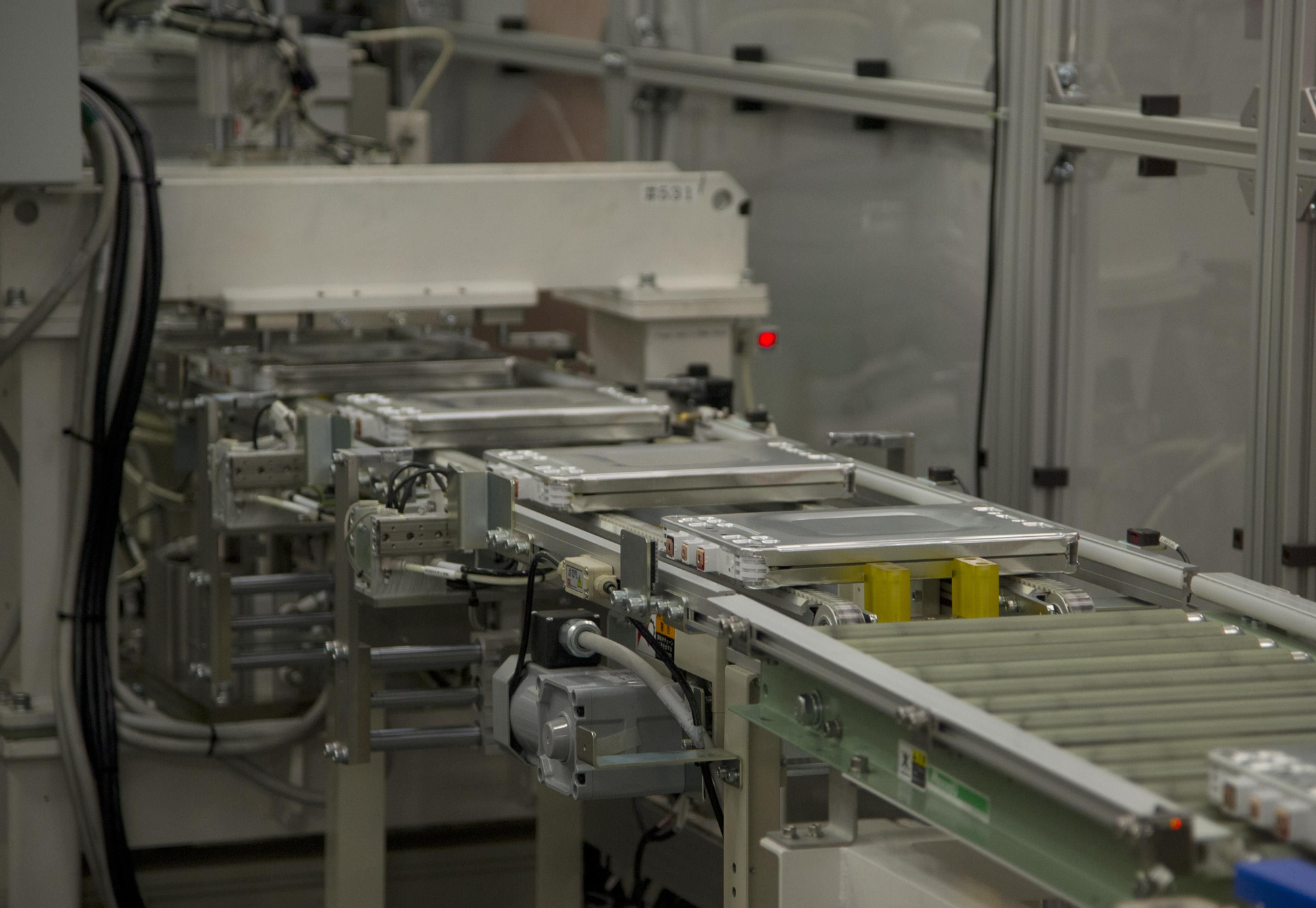 Cadena de montaje de celdas de batería para el Nissan Leaf