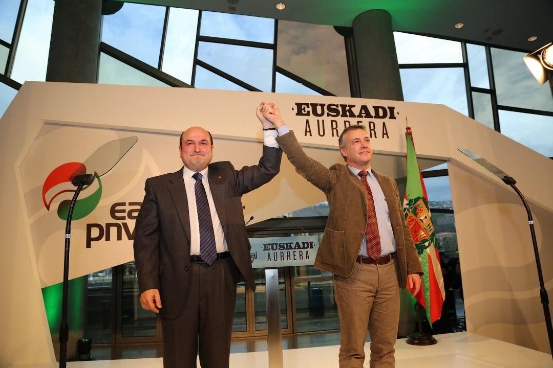 2013. Nuevo presidente del EBB en sustitución de Urkullu.