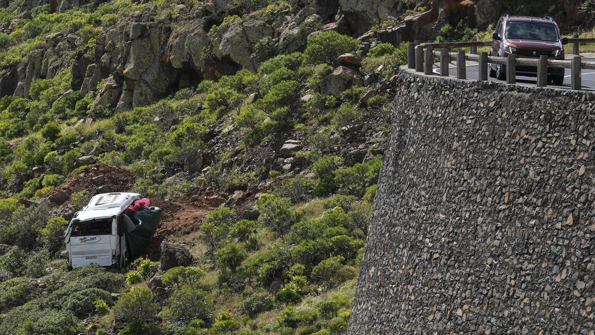 El tacógrafo y los testimonios centran la investigación del accidente en La Gomera