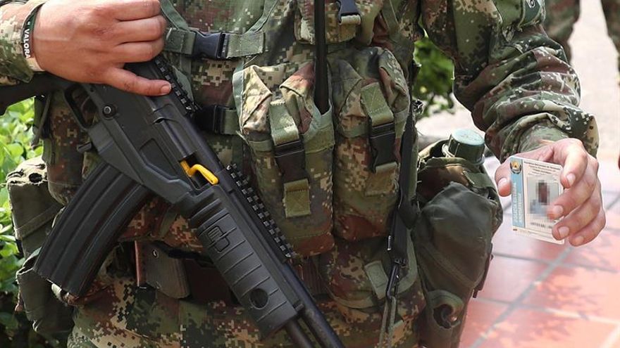 El ministro de Defensa venezolano dice que han degradado a más de 100 guardias desertores