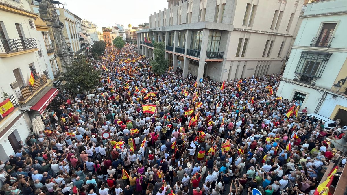 Miles de personas se concentran en Córdoba para exigir soluciones tras la llegada de los migrantes a Ceuta