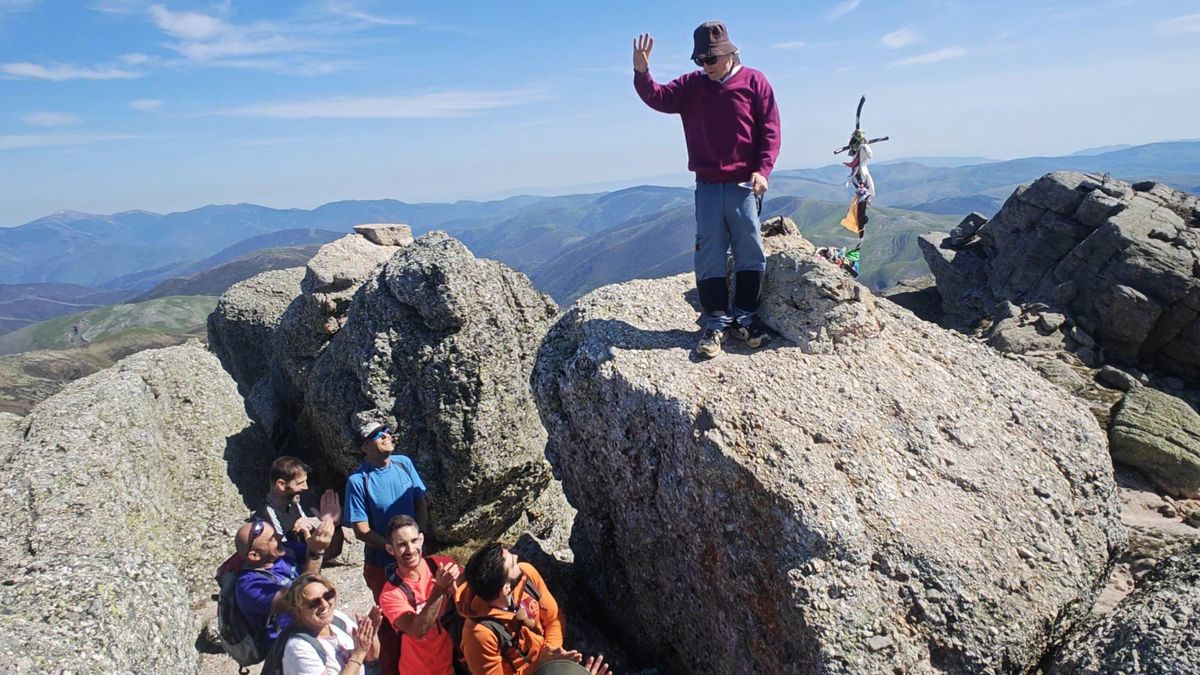 Joaquín Gómara, ascensión número cien al Pico de Urbión
