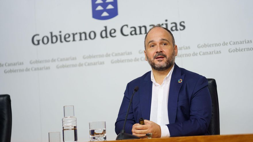 El Gobierno canario descarta paralizar el Plan Rector del Teide y niega que se vaya a cobrar entrada para acceder al Parque