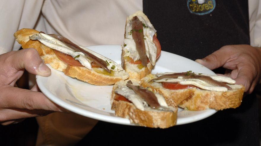 El chef compostelano Alejandro Ferreiro, elegido Mejor Cocinero de Tapas 2025 en Galicia