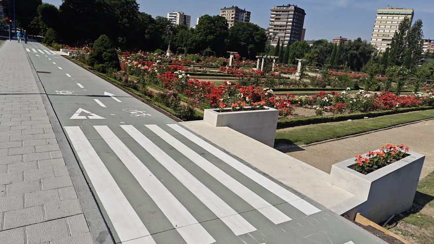 Así es el nuevo carril bici de Isabel la Católica en Valladolid