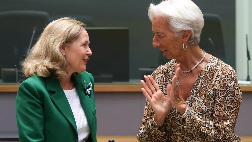 El Gobierno eleva una décima, hasta el 4,4%, la previsión de crecimiento de España en 2022