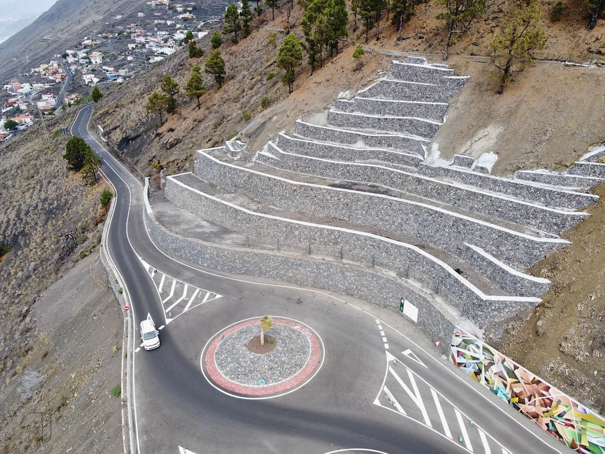 Rotonda de Los Quemados, en el municipio de Fuencaliente.