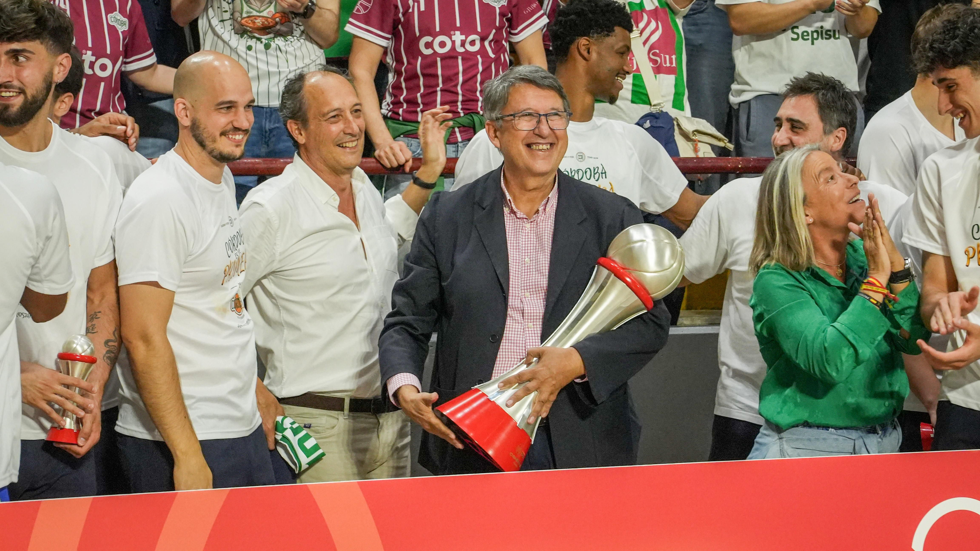 El Coto Córdoba celebra el ascenso a 1ª FEB