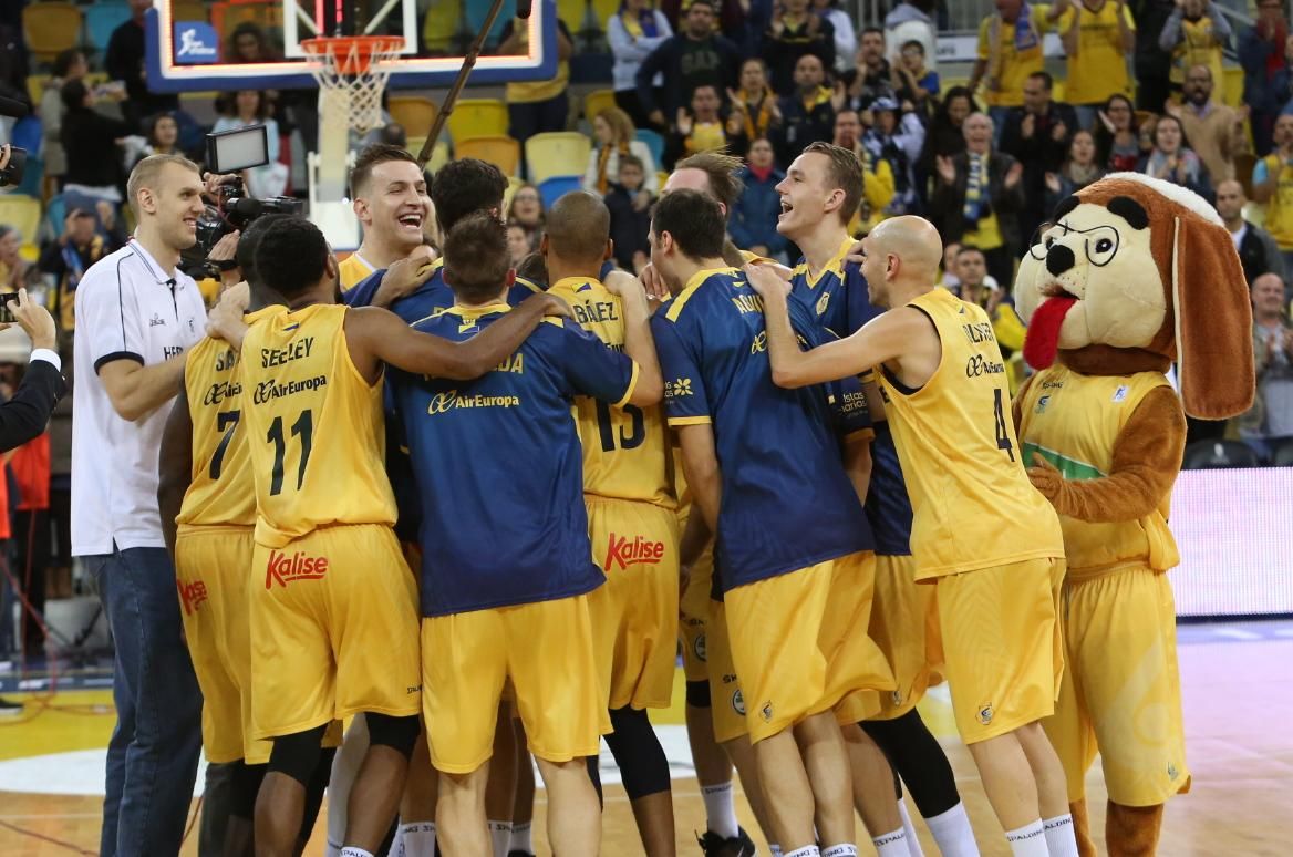 Partido entre el Herbalife Gran Canaria y el Dominion Bilbao Basket en el Gran Canaria Arena. (Alejandro Ramos).