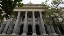 Exterior de la Bolsa de Madrid.