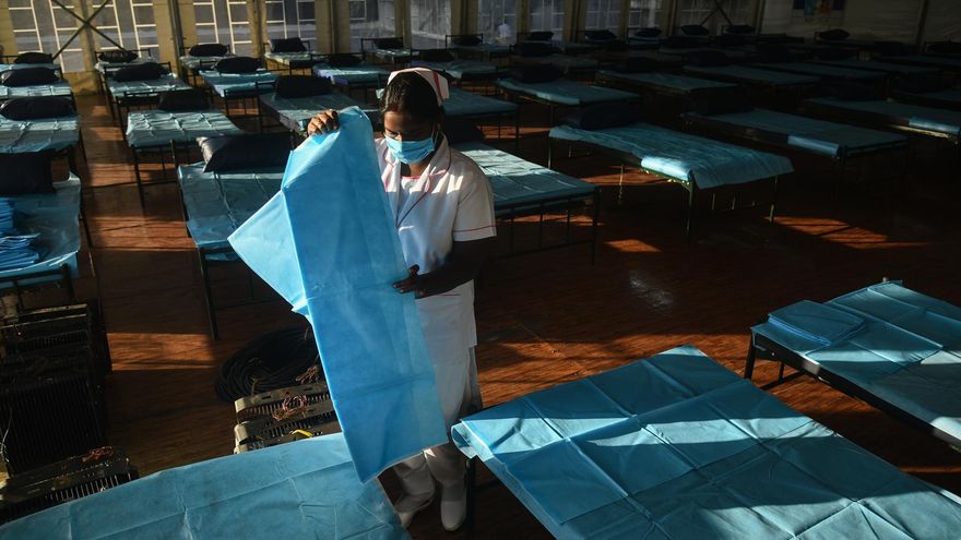 La India supera los 117.00 casos diarios que aumentan a un ritmo sin precedentes