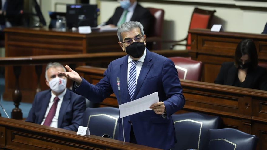 Román Rodríguez, vicepresidente del Gobierno de Canarias y  consejero de Hacienda, Presupuestos y Asuntos Europeos.