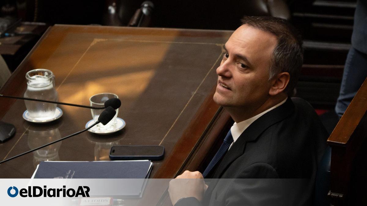 El oficialismo blindó a Adorni en el Senado y logró media sanción al Super RIGI