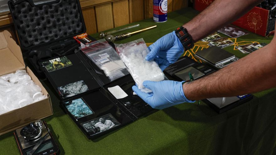 La Guardia Civil se incauta de 300.000 dosis de la droga del 'chemsex' en el mayor operativo contra la “flakka”