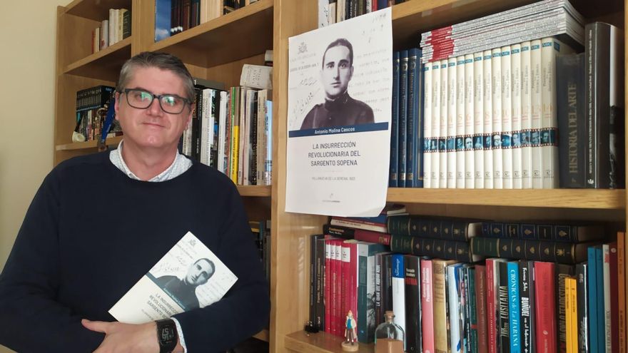 El historiador Antonio Molina, autor de 'La insurrección revolucionaria del sargento Sopena'
