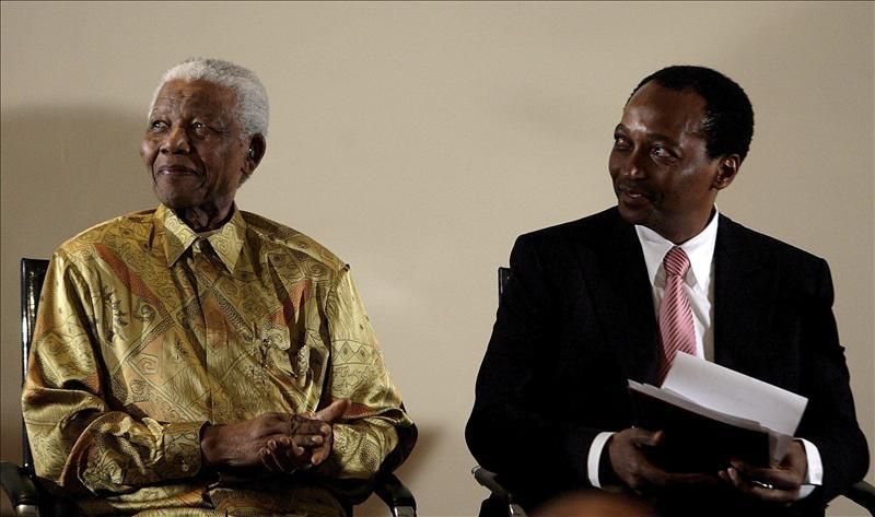 Uno de los hombres más ricos de Sudáfrica da la mitad de su fortuna a los pobres