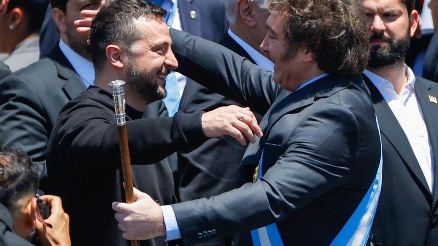 Milei se reunió a solas con el ucraniano Volodimir Zelenski en la Casa Rosada