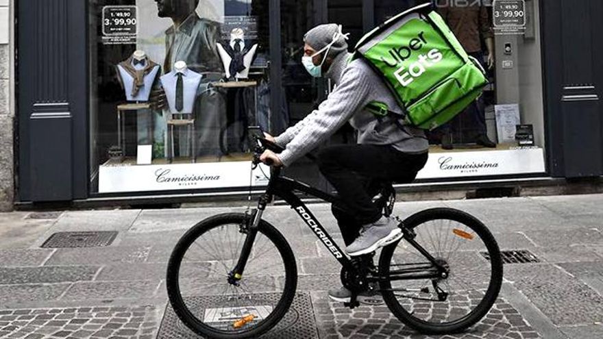 Así avanza la Ley de trabajo en plataformas digitales: refleja la dirección "implícita" y el papel clave de la 'app'