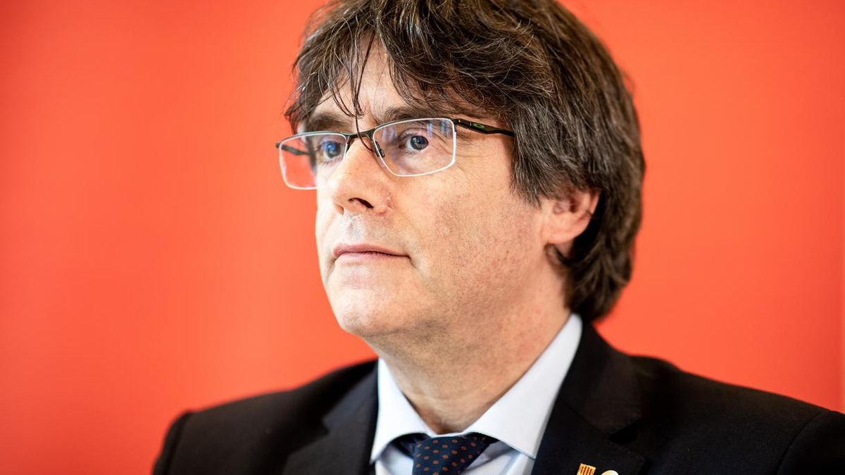 La Fiscalía belga pedirá el martes que se entregue a Puigdemont por sedición y malversación, según su defensa