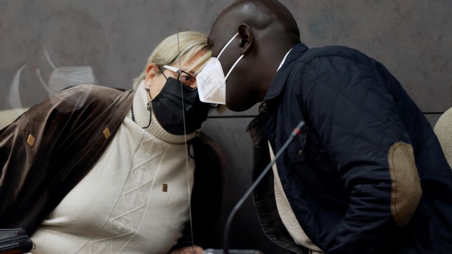 El acusado del crimen de Maguette Mbeugou trata de disfrazar 83 puñaladas como un acto en defensa propia