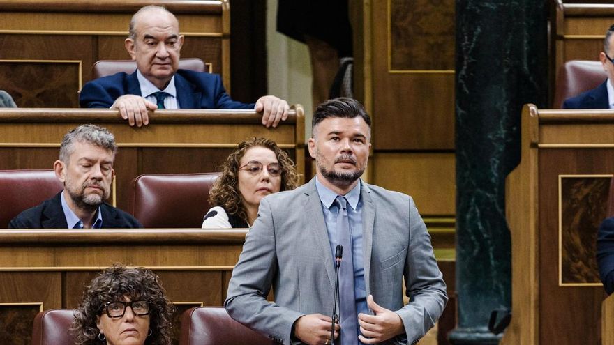 El portavoz de ERC en el Congreso, Gabriel Rufián, interviene durante un pleno en el Congreso de los Diputados, a 10 de septiembre de 2025, en Madrid (España).