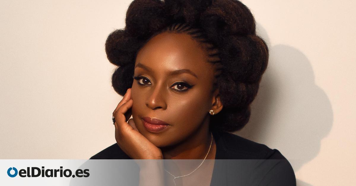 Chimamanda Ngozi Adichie: “A una mujer negra que muestra su rabia le pueden incluso impedir el acceso a un empleo”