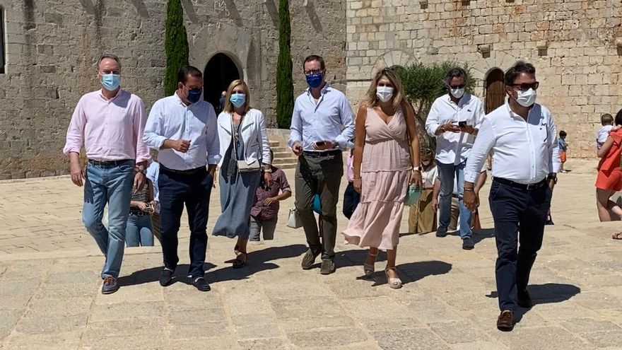 Visita del portavoz del PP en el Senado, Javier Maroto, a Peñíscola