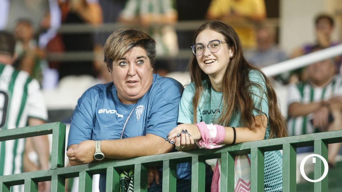 Grada Blanquiverde del Córdoba CF - CD Castellón