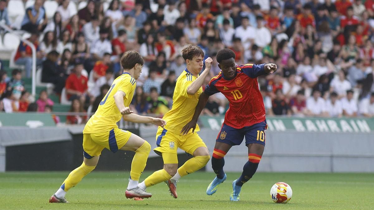 Las imágenes del partido España - Ucrania Sub 17 en El Arcángel