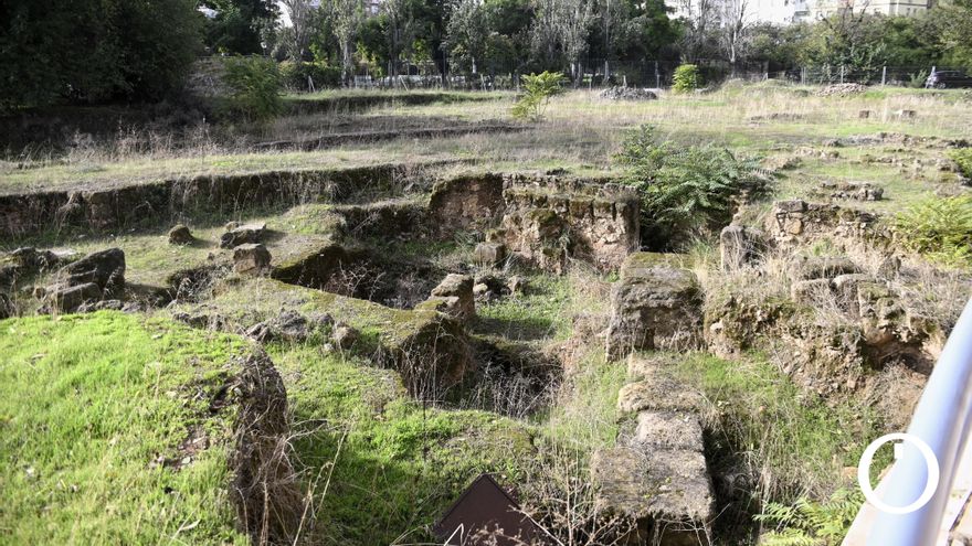 Un convenio sella el plan de recuperación del yacimiento de Cercadilla y el anfiteatro romano del Rectorado