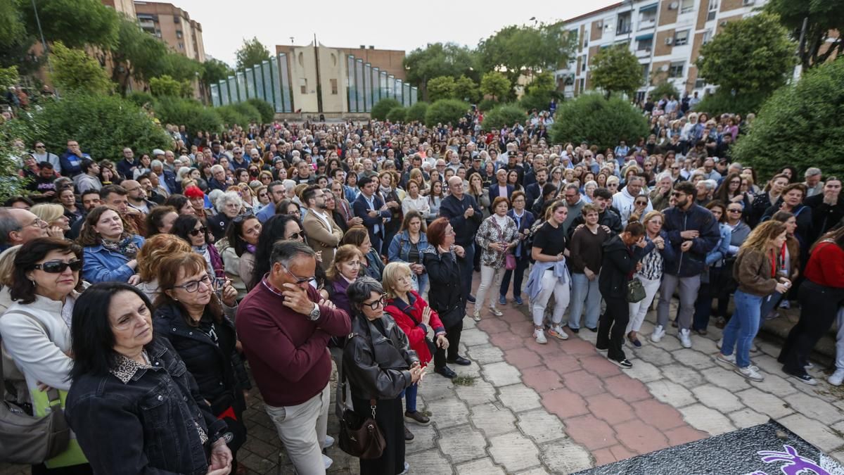 Concentración por el asesinato de una mujer en la Fuensanta