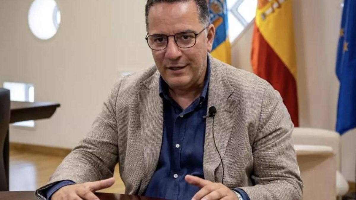 El consejero de Educación, Poli Suárez.