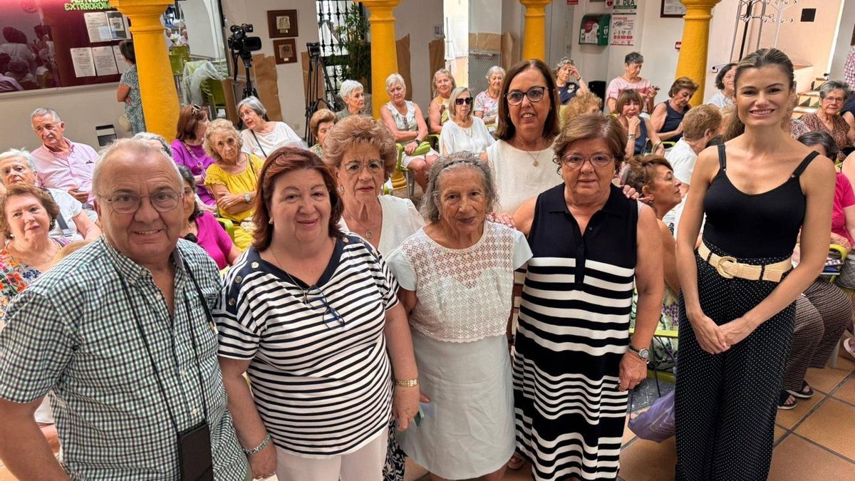 Presentan una web para combatir la soledad no deseada en mayores