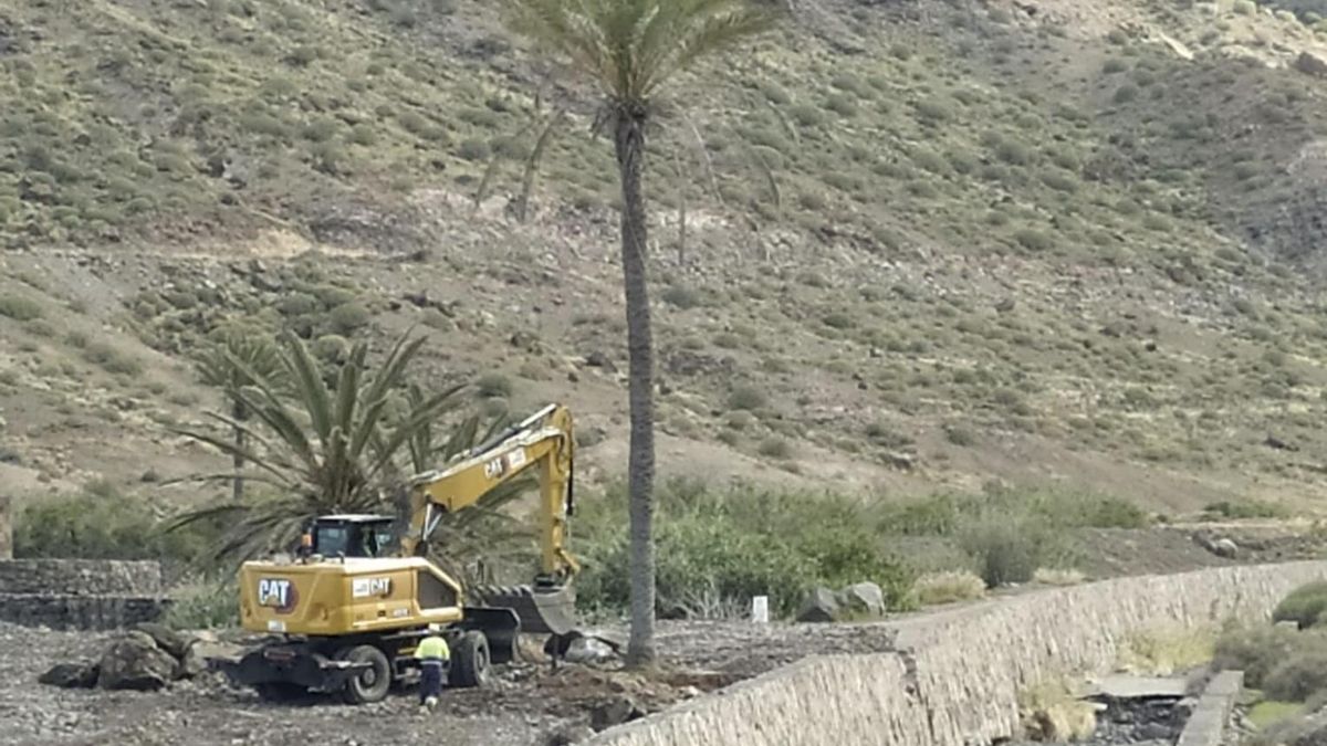 Más de 30 colectivos exigen a Costas explicaciones por los movimientos de tierra que se están realizando en Veneguera