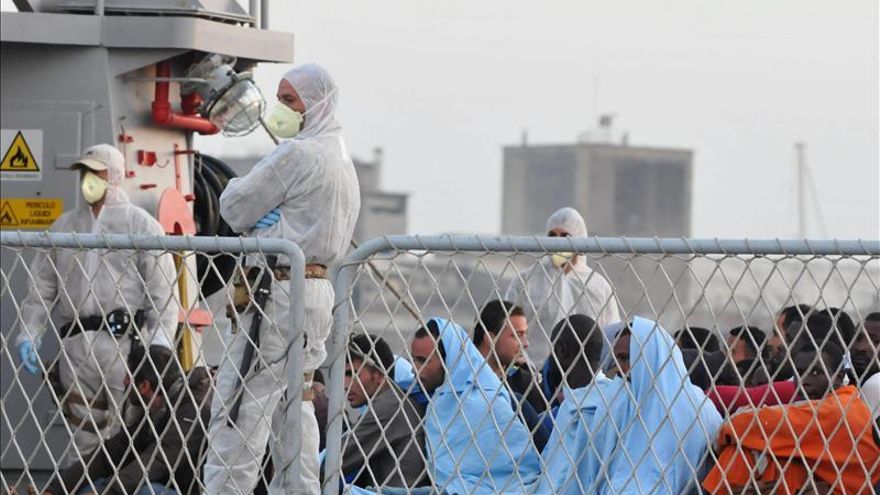 Más de 250 menores en el último desembarco de inmigrantes en Italia