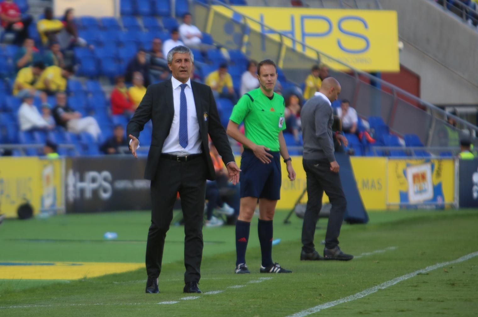 Imágenes del encuentro entre la UD Las Palmas y el Sporting de Gijón. (Alejandro Ramos).
