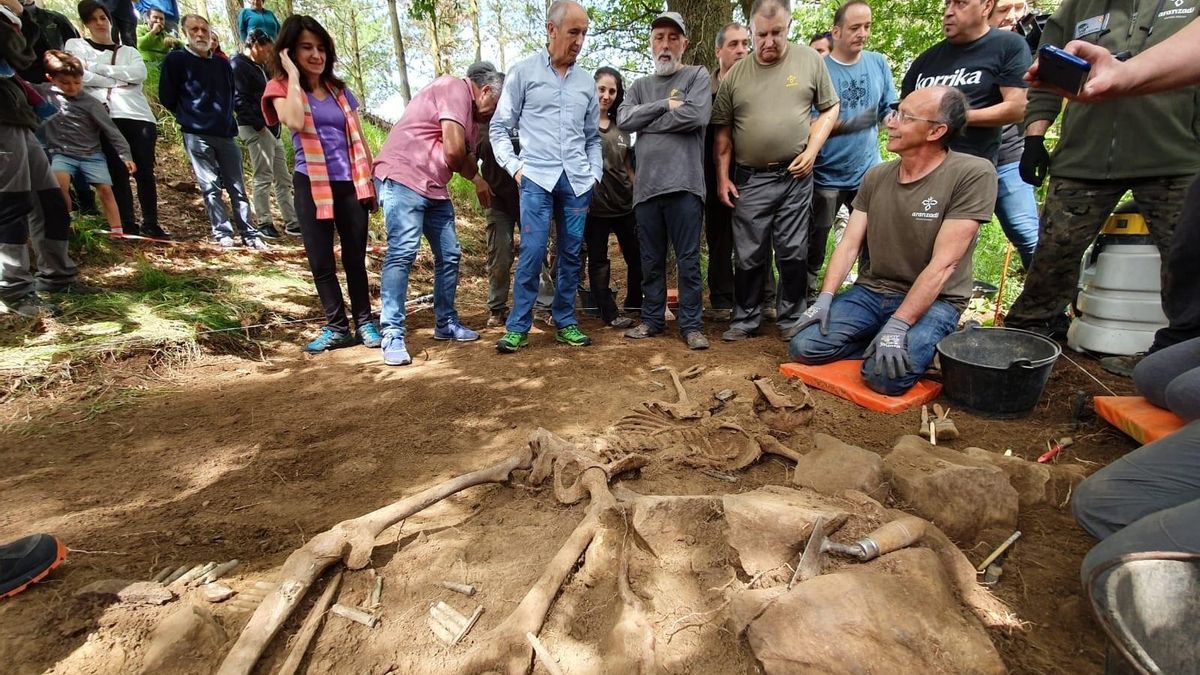 Solicitan la primera exhumación en La Rioja desde 2006: "Allí he ido a dejar flores a mi tío toda la vida"