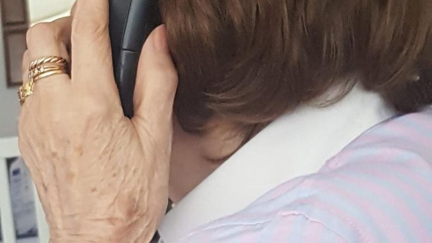 Castilla-La Mancha prepara una estrategia contra la soledad no deseada de las personas mayores