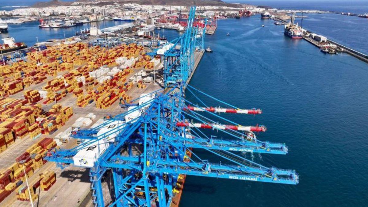 El tráfico total en Puertos de Las Palmas supera los 21 millones de toneladas hasta julio.
