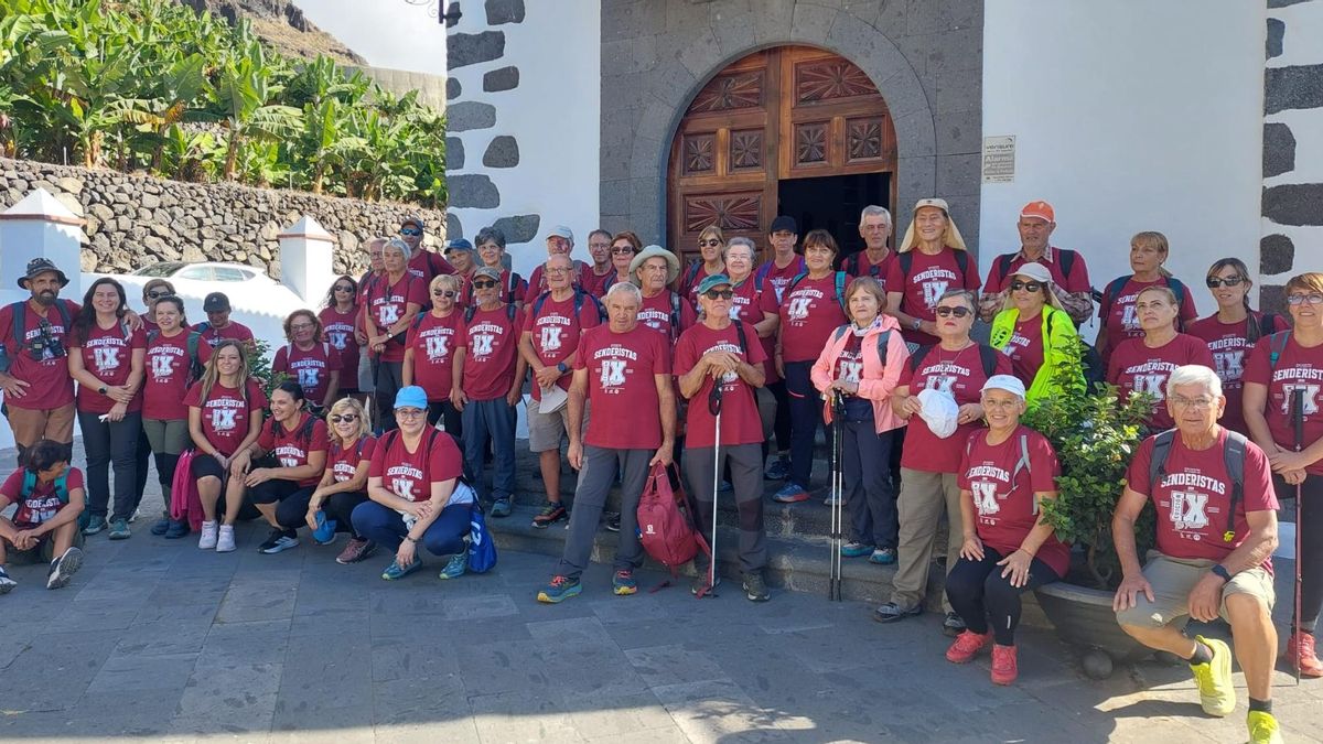 El IX Encuentro de Clubes de Senderistas de La Palma reúne en Los Llanos a una decena de colectivos de la isla