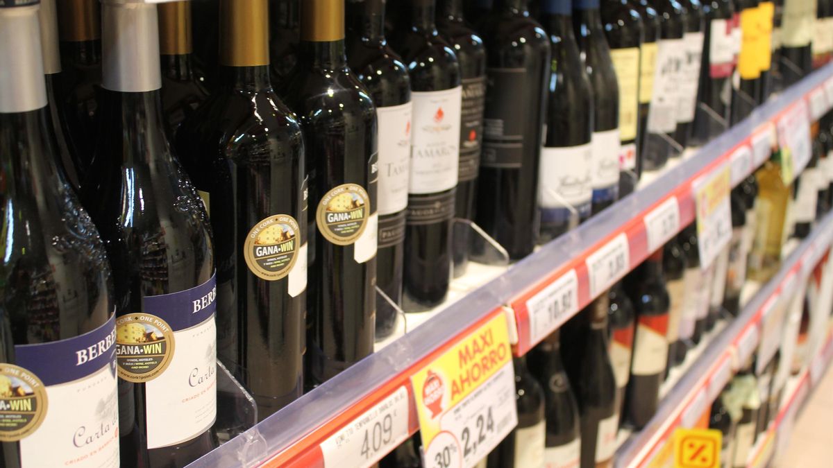 Roban vinos y quesos por valor de 1.500 euros en un supermercado Dia de San Blas