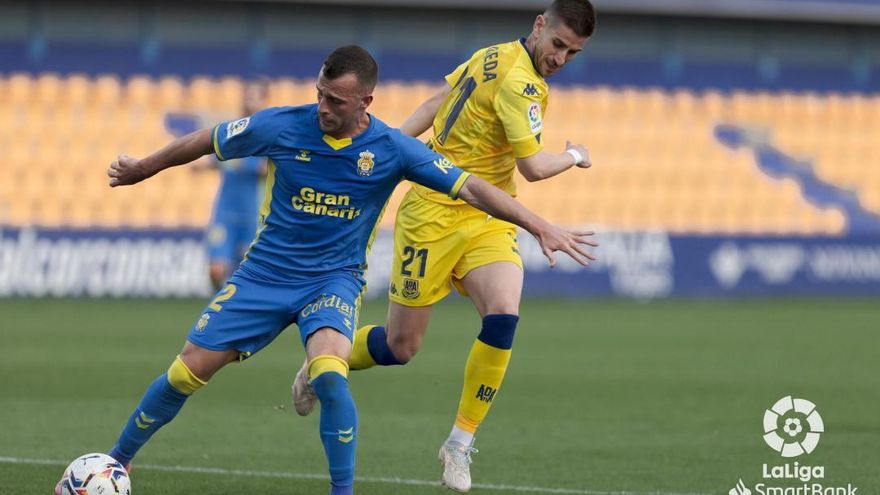 La UD Las Palmas sella su permanencia