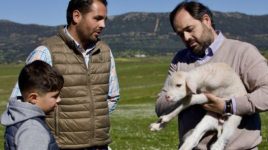 Núñez tilda de "ocurrencia" la oferta de Page de dar créditos a los agricultores y pide "un fondo de compensación"