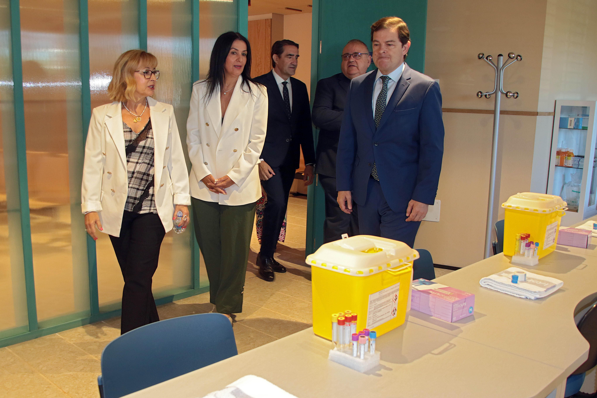 El presidente de la Junta de Castilla y León, Alfonso Fernández Mañueco, inaugura las nuevas instalaciones del centro de salud de Pinilla-San Andrés del Rabanedo