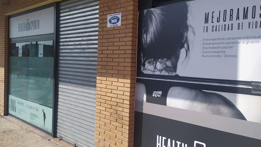 Rutina de ejercicios a cambio de una donación para la lucha contra el coronavirus