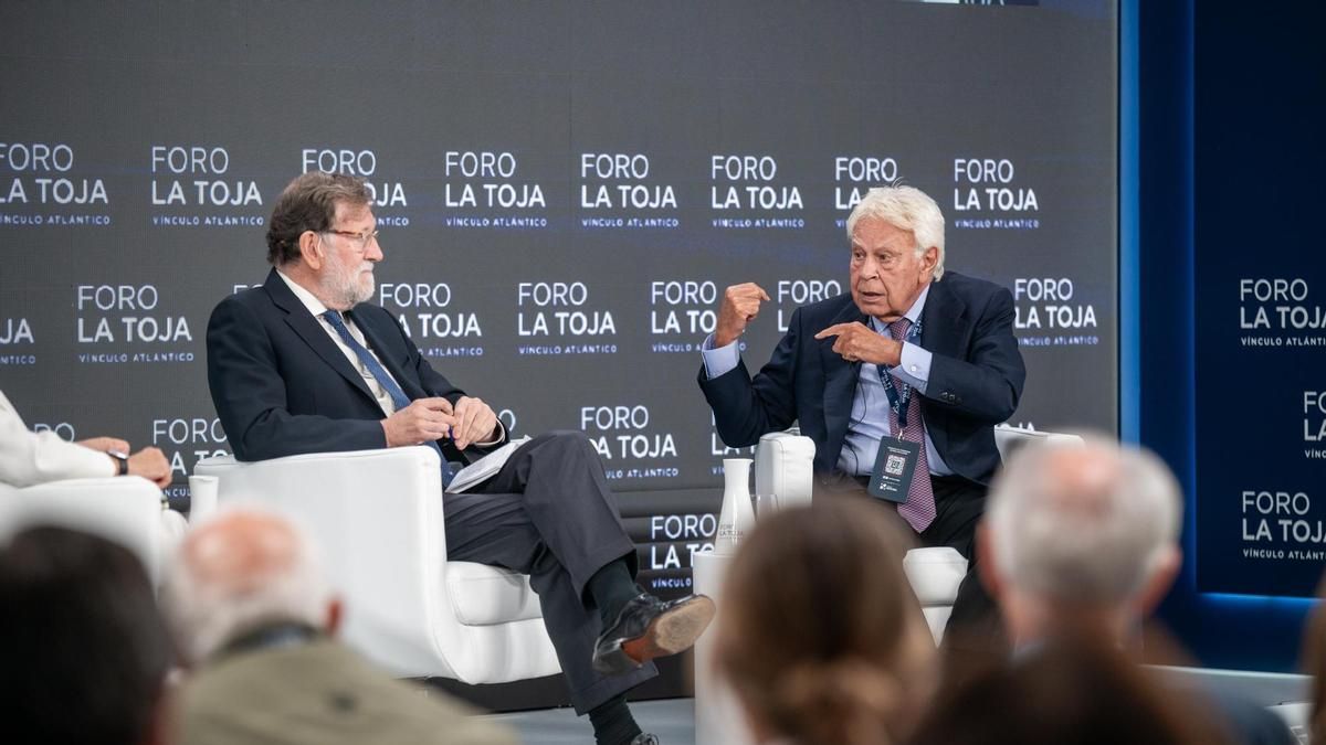 Rajoy y González unifican sus discursos para cargar contra Sánchez y culparlo del problema de la vivienda