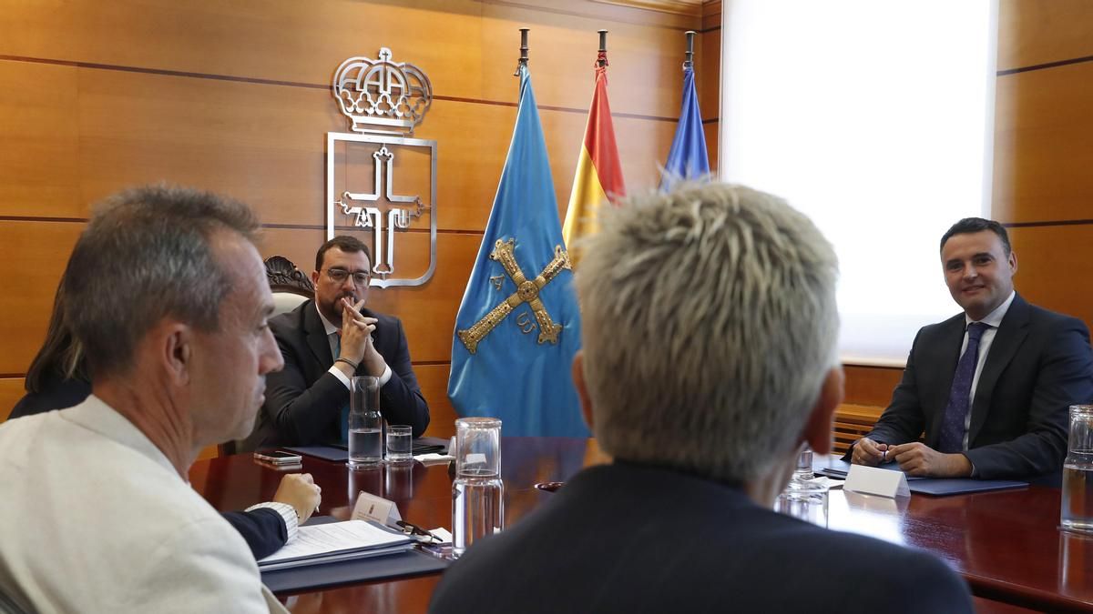 El Principado destina diez millones de euros a programas para mejorar la empleabilidad de trabajadores precarios
