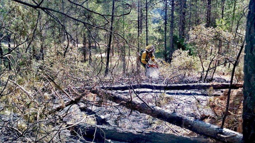 Encuentran un cadáver en la extinción de un incendio en el municipio conquense de Albaladejo del Cuende